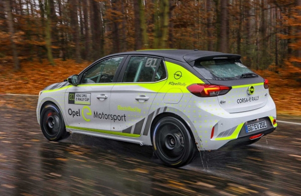 Opel приступил к испытаниям раллийного электрокара
