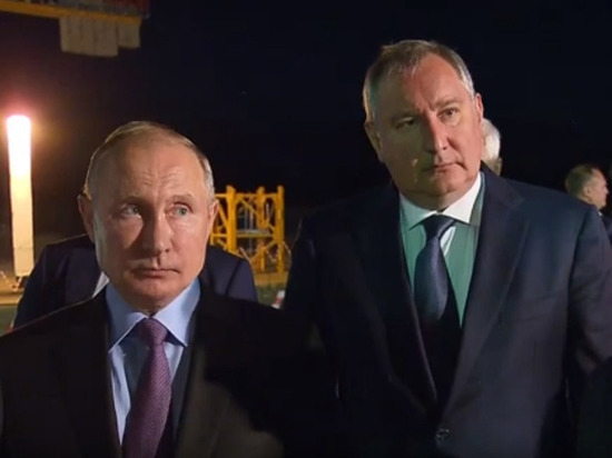 В «Роскосмосе» пояснили, почему Рогозин получает больше главы NASA