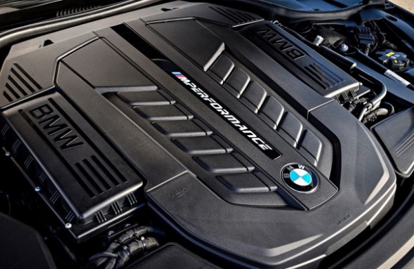 BMW «вычистит» традиционные двигатели