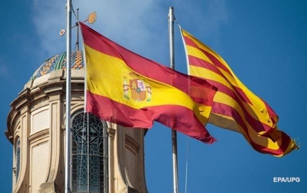 Парламент Испании приостановил работу из-за корронавируса