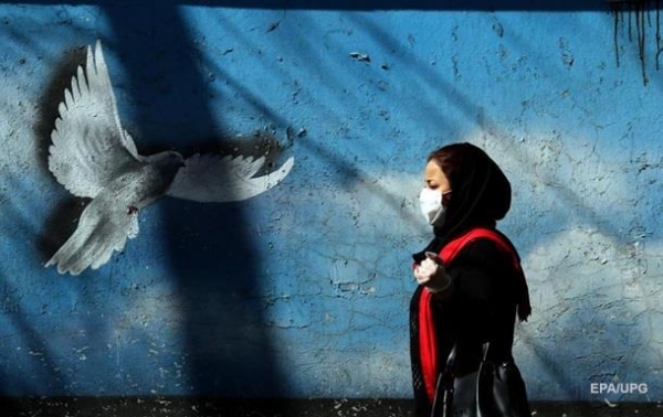 Борьба с коронавирусом: в Иране освободили 70 тысяч заключенных
