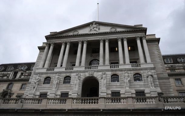 Банк Англии снизил учетную ставку до рекордного уровня