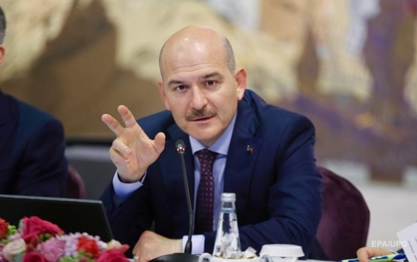 Глава МВД Турции объявил об отставке после неудачи с комендантским часом