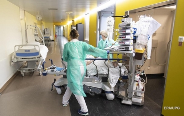 Британская медсестра рассказала о муках заболевших коронавирусом 