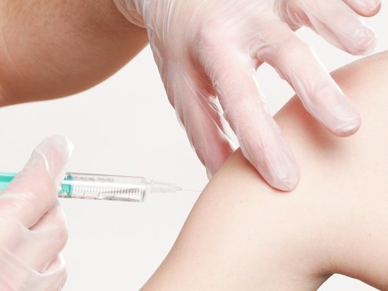 В США заявили о положительных результатах испытания вакцины от коронавируса