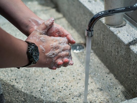 Названо оптимальная частота мытья рук для защиты от коронавируса