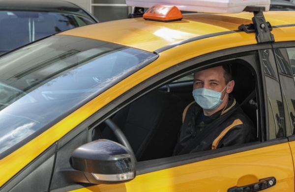 В Москве возобновили работу такси бизнес-класса