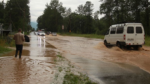 В России 21 участок автодорог подтоплен паводком