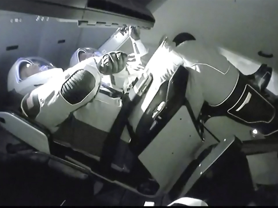 Роскосмос раскритиковал туалет корабля Илона Маска Crew Dragon