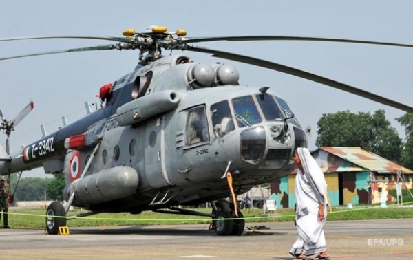 В Индонезии разбился военный вертолет, есть жертвы