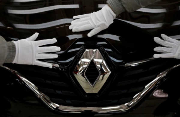 На 35% снизились мировые продажи машин Renault