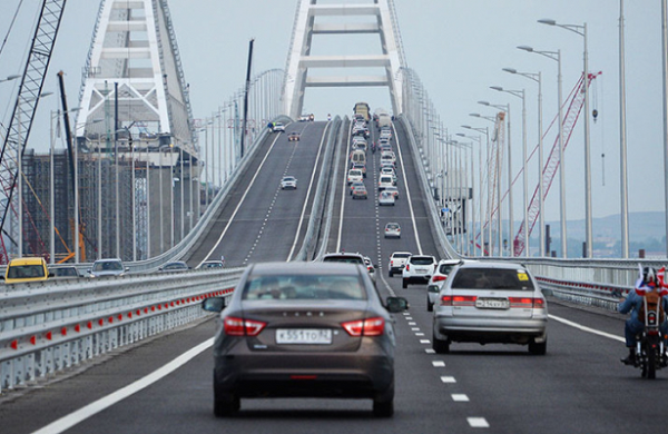 По Крымскому мосту проехали 10 млн машин с момента открытия