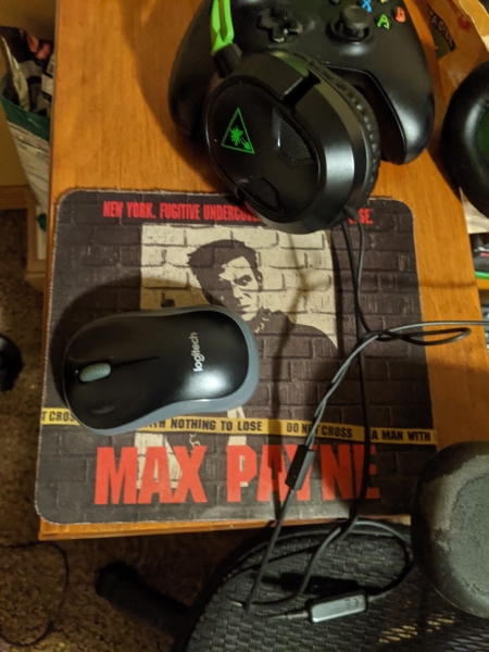 Сэм Лэйк «скорчил рожу» Макса Пэйна в честь 19-летия Max Payne