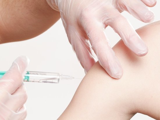 Разработчики вакцины от коронавируса поделились обнадеживающими новостями