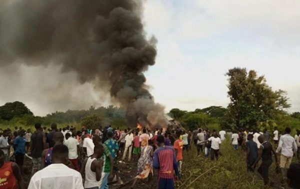 В Южном Судане 17 человек погибли при крушении самолета