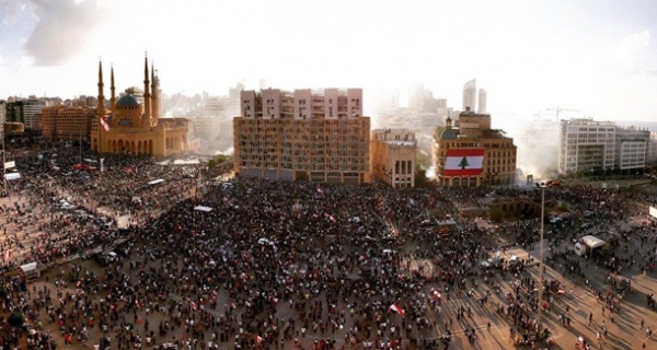 В Бейруте требуют отставки первых лиц страны