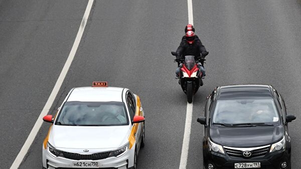 В России жестко накажут шумных мотоциклистов
