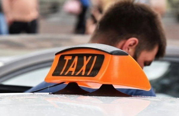 Эксперт высказался об установке перегородок в такси